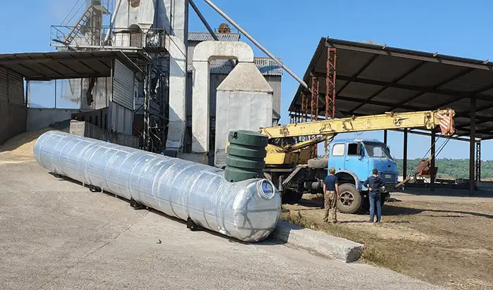 Установка системы отопления для туристического объекта в районе реки Чулышман Реализовали проект по автономному газоснабжению туристической базы вблизи реки Чулышман. Установка газгольдеров обеспечивает комфорт и тепло для гостей в любое время года. Это современное решение, которое позволяет сохранить природу региона и получить независимый источник энергии для развития туризма.
